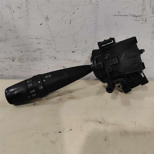 SUZUKI SWIFT «V» (2011) STERZO DEVIOGUIDA LUCI SX. USATO Da 2012 A 2017 [[286417]]