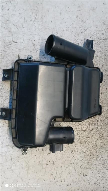 SUZUKI SWIFT «VI» (2017) SCARICO E INIEZIONE FILTRO ARIA COMPLETO USATO Da 2020 in poi [[286361]]