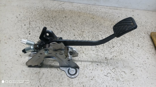 SUZUKI SWIFT «VI» (2017) CAMBIO E TRASMISSIONE PEDALE FRIZIONE USATO Da 2020 in poi [[286386]]