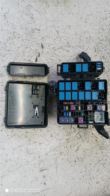 SUZUKI SWIFT «VI» (2017) IMPIANTO ELETTRICO SCATOLA FUSIBILI USATO [[286457]]