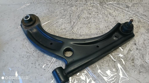 SUZUKI SWIFT «VI» (2017) ASSALE BRACCIO OSCILLANTE ANT. SX. USATO Da 2020 in poi [[286531]]