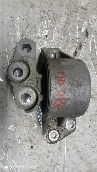 FIAT GRANDE PUNTO (2009) MOTORE SUPPORTO GOMMA MOTORE DX. USATO Da 2009 A 2013 [[286487]]