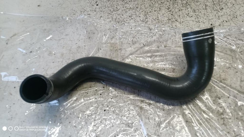 ALFA ROMEO 159 SPORTWAGON (2006) SCARICO E INIEZIONE MANICOTTO INTERCOOLER DX. USATO Da 2006 A 2011 [[286622]]