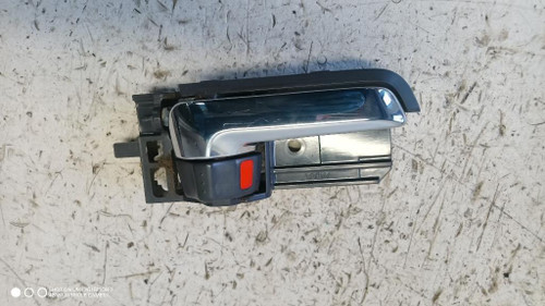 SUZUKI SWIFT «IV» (2005) ALLESTIMENTI INTERNI MANIGLIA PORTA INT. ANT. DX. USATO Da 2005 A 2011 [[286637]]