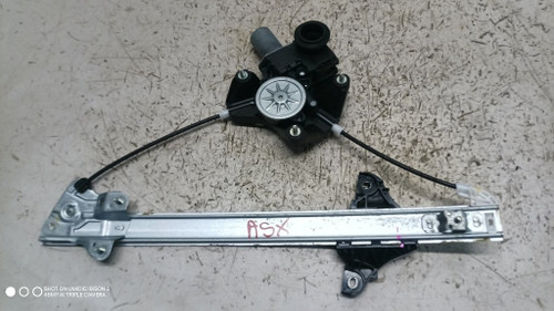 TOYOTA YARIS CROSS (2020) LAMIERATI ESTERNI ALZACRISTALLO PORTA ANT. SX. USATO Da 2020 in poi [[286949]]