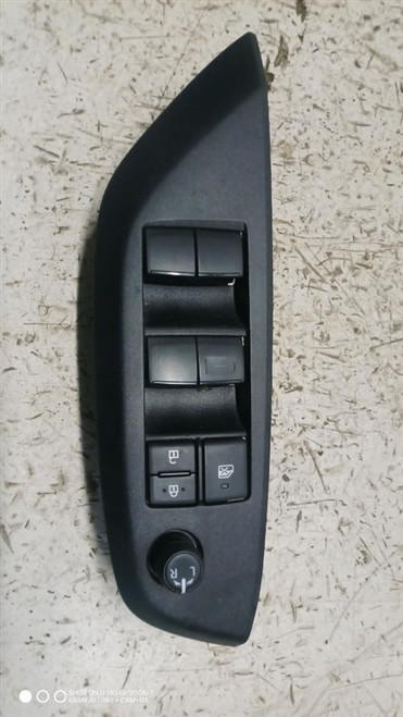 TOYOTA YARIS CROSS (2020) IMPIANTO ELETTRICO INTERRUTTORE ALZACRISTALLI ANT. SX. USATO Da 2020 in poi [[286953]]