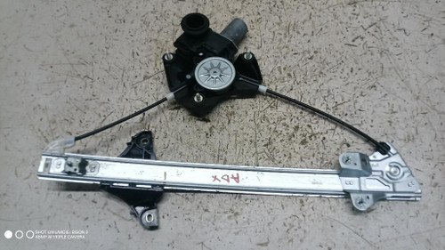 TOYOTA YARIS CROSS (2020) LAMIERATI ESTERNI ALZACRISTALLO PORTA ANT. DX. USATO Da 2020 in poi [[286956]]