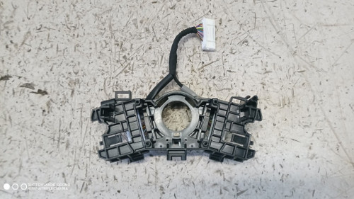 TOYOTA YARIS CROSS (2020) STERZO SCATOLA COMMUTATORI PIANTONE STERZO USATO Da 2020 in poi [[286979]]