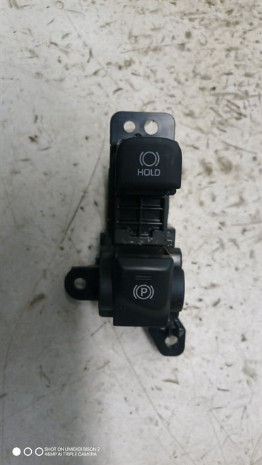 TOYOTA YARIS CROSS (2020) IMPIANTO ELETTRICO INTERRUTTORE FRENO A MANO USATO Da 2020 in poi [[287008]]