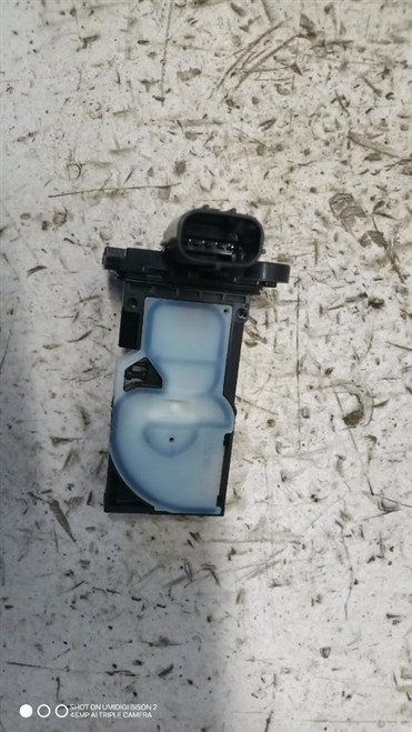 TOYOTA YARIS CROSS (2020) SCARICO E INIEZIONE MISURATORE MASSA ARIA USATO Da 2020 in poi [[287024]]