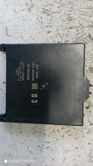 TOYOTA YARIS CROSS (2020) ALLESTIMENTI INTERNI COMPUTER DI BORDO USATO [[287079]]