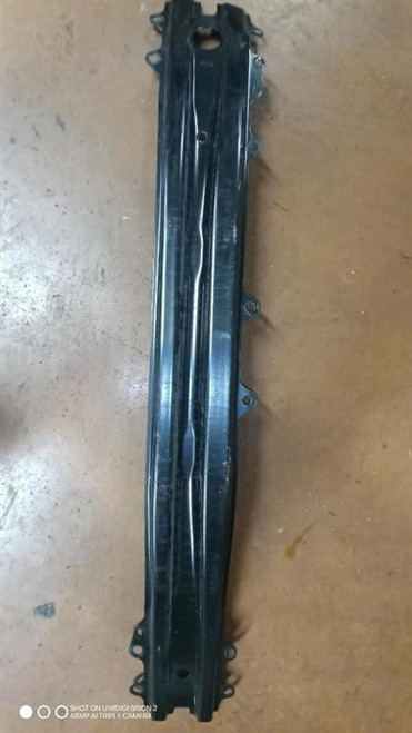 TOYOTA YARIS CROSS (2020) LAMIERATI ESTERNI TRAVERSA PARAURTI ANT. USATO Da 2020 in poi [[287166]]