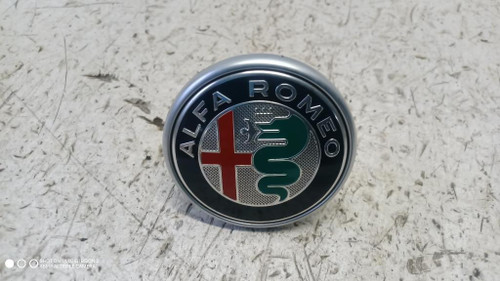 ALFA ROMEO GIULIETTA (2016) LAMIERATI ESTERNI STEMMA PORTELLO POST. USATO Da 2016 A 2018 [[287326]]
