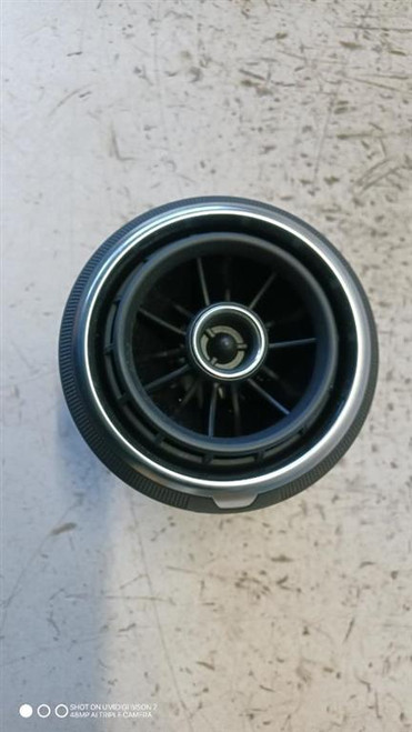 AUDI A3 «8VA» SPORTBACK (2012) ALLESTIMENTI INTERNI GRIGLIA CONDOTTO ARIA CRUSCOTTO ANT. SX. USATO Da 2012 A 2015 [[287599]]