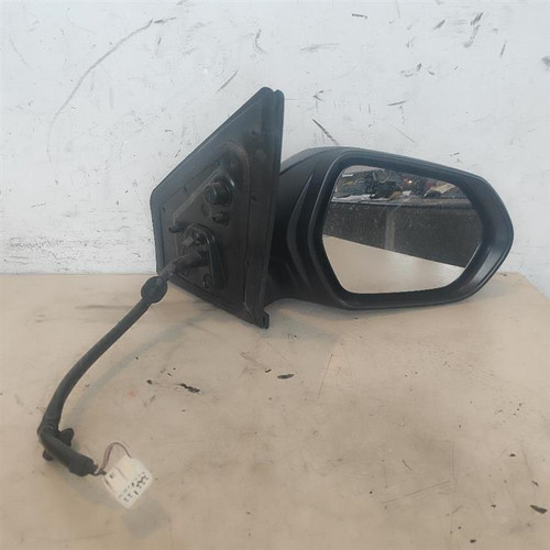 TOYOTA YARIS «V» (2020) CRISTALLI RETROVISORE ESTERNO ANT. DX. USATO Da 2020 in poi [[287966]]