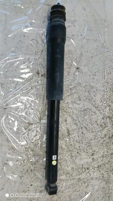 TOYOTA YARIS «V» (2020) ASSALE AMMORTIZZATORE POST. SX. USATO Da 2020 in poi [[287902]]