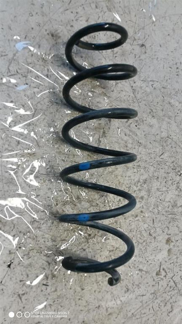 TOYOTA YARIS «V» (2020) ASSALE MOLLA AMMORTIZZATORE POST. SX. USATO Da 2020 in poi [[287904]]