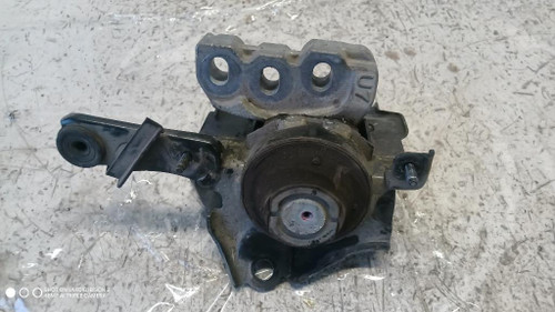 TOYOTA YARIS «V» (2020) MOTORE SUPPORTO GOMMA MOTORE (LATO CAMBIO) USATO Da 2020 in poi [[287908]]