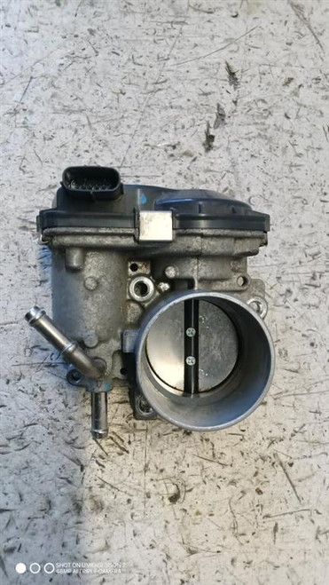 TOYOTA YARIS «V» (2020) SCARICO E INIEZIONE CORPO FARFALLATO USATO Da 2020 in poi [[287945]]