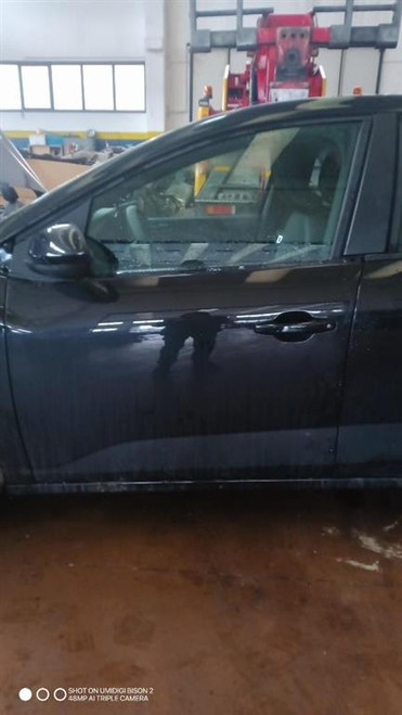 DACIA SANDERO «III» (2020) LAMIERATI ESTERNI PORTA ANT. SX. USATO Da 2020 in poi [[288013]]