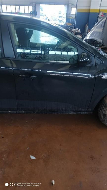 DACIA SANDERO «III» (2020) LAMIERATI ESTERNI PORTA ANT. DX. USATO Da 2020 in poi [[288014]]