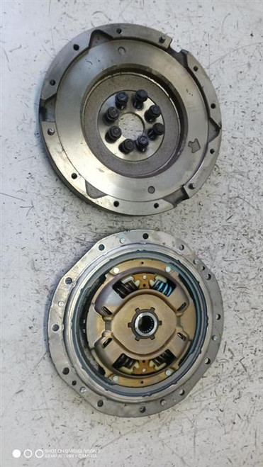 TOYOTA YARIS «V» (2020) CAMBIO E TRASMISSIONE KIT FRIZIONE CON VOLANO USATO Da 2020 in poi [[287929]]