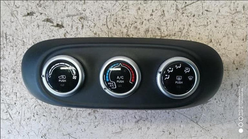 FIAT 500X (2018) ALLESTIMENTI INTERNI MODULO COMANDO RISCALDAMENTO / CLIMA USATO Da 2018 A 2022 [[288564]]