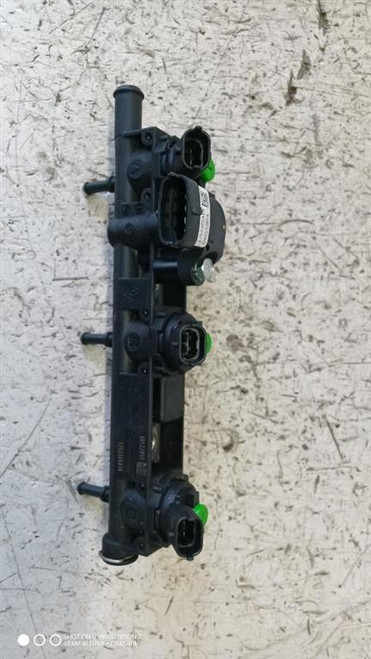 DACIA SANDERO «III» (2020) SCARICO E INIEZIONE DISTRIBUTORE CARBURANTE GPL (FLAUTO) USATO Da 2020 in poi [[288688]]