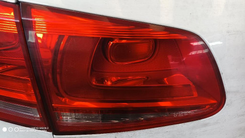 VOLKSWAGEN TOUAREG «III» (2010) FANALERIA FANALE INT. POST. SX. USATO Da 2010 A 2014 [[289828]]