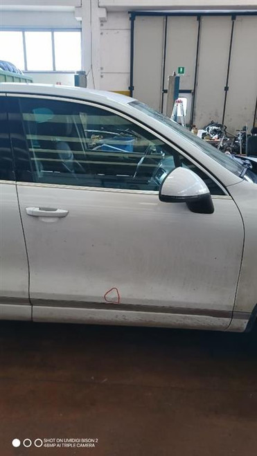 VOLKSWAGEN TOUAREG «III» (2010) LAMIERATI ESTERNI PORTA ANT. DX. USATO Da 2010 A 2014 [[289818]]