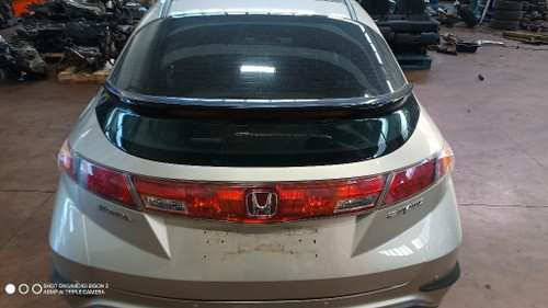 HONDA CIVIC «VIII» (2006) LAMIERATI ESTERNI PORTELLO POST. USATO Da 2005 A 2008 [[289928]]