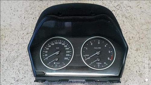 BMW SERIE 1 «F20» BERLINA (2015) ALLESTIMENTI INTERNI QUADRO STRUMENTI USATO Da 2015 in poi [[289961]]