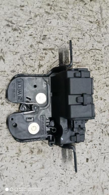 BMW SERIE 1 «F20» BERLINA (2015) LAMIERATI ESTERNI SERRATURA PORTELLO POST. USATO Da 2015 in poi [[289972]]