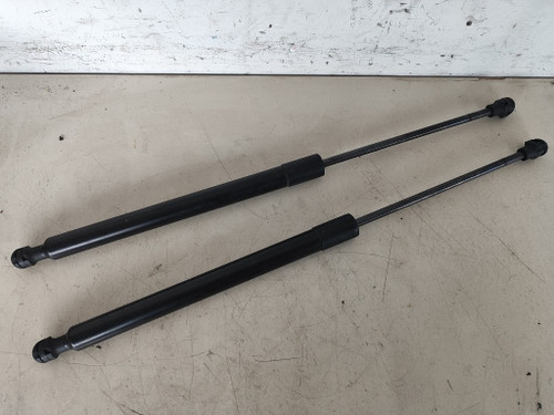 PEUGEOT 2008 «II» (2020) LAMIERATI ESTERNI AMMORTIZZATORE PORTELLO POST. DX. USATO Da 2020 A 2023 [[290456]]