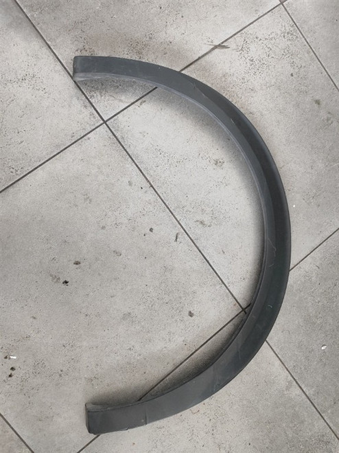 PEUGEOT 2008 «II» (2020) LAMIERATI ESTERNI MODANATURA PARACOLPI PASSARUOTA POST. DX. USATO Da 2020 A 2023 [[290458]]