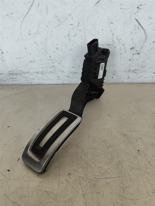 VOLKSWAGEN GOLF «VII» (2013) SCARICO E INIEZIONE PEDALE ACCELERATORE USATO Da 2014 A 2016 [[290483]]