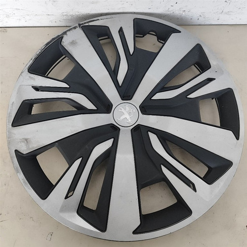 PEUGEOT 2008 «II» (2020) LAMIERATI ESTERNI COPRICERCHIO RUOTA POST. DX. USATO Da 2020 A 2023 [[290506]]