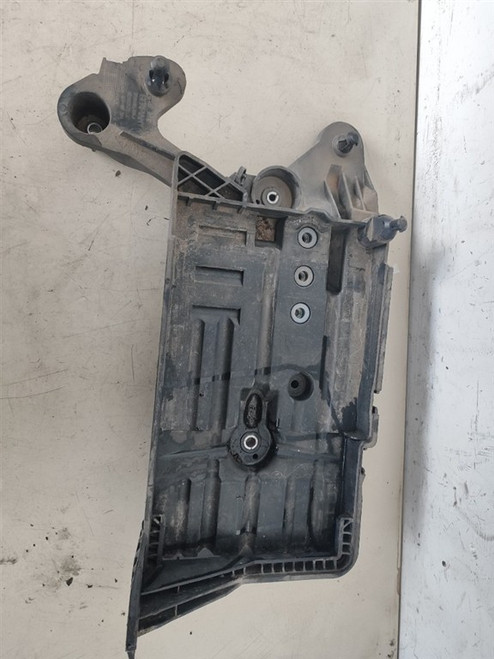 VOLKSWAGEN GOLF «VII» (2013) LAMIERATI ESTERNI CASSETTA BATTERIA USATO Da 2014 A 2016 [[290518]]