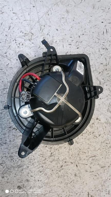 MINI MINI ONE «R56» (2007) TERMICO MOTORINO VENTILAZIONE ABITACOLO USATO Da 2010 in poi [[290396]]