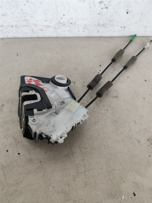 TOYOTA YARIS «V» (2020) LAMIERATI ESTERNI SERRATURA PORTA ANT. SX. USATO Da 2020 in poi [[290561]]