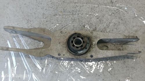 MERCEDES CLASSE CLA «C117» SHOOTING BRAKE (2016) ASSALE BRACCIO OSCILLANTE (POST.INF.) POST. DX. USATO Da 2016 in poi [[290761]]