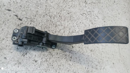 VOLKSWAGEN POLO «VI» (2009) SCARICO E INIEZIONE PEDALE ACCELERATORE USATO Da 2009 A 2014 [[290792]]