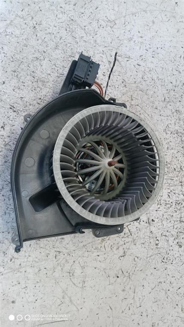 VOLKSWAGEN POLO «VI» (2009) TERMICO MOTORINO VENTILAZIONE ABITACOLO USATO Da 2009 A 2014 [[290810]]