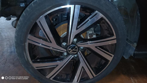 VOLKSWAGEN GOLF «VIII» (2019) LAMIERATI ESTERNI CERCHIO RUOTA POST. SX. USATO Da 2019 A 2024 [[290828]]