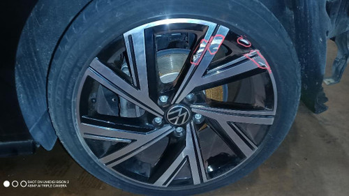 VOLKSWAGEN GOLF «VIII» (2019) LAMIERATI ESTERNI CERCHIO RUOTA POST. DX. USATO Da 2019 A 2024 [[290829]]