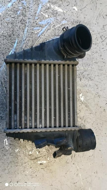 VOLKSWAGEN GOLF «IV» (1998) SCARICO E INIEZIONE INTERCOOLER USATO Da 2000 A 2003 [[282675]]