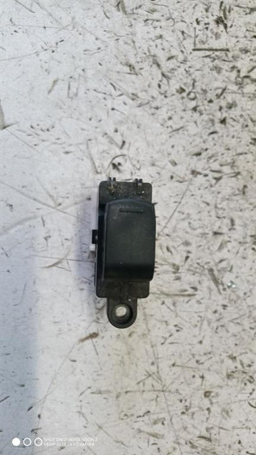 SUZUKI SWIFT «V» (2011) IMPIANTO ELETTRICO INTERRUTTORE ALZACRISTALLI ANT. DX. USATO Da 2010 A 2017 [[291087]]
