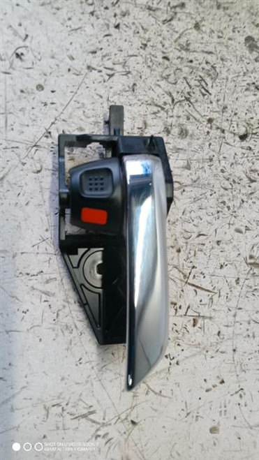 SUZUKI SWIFT «V» (2011) ALLESTIMENTI INTERNI MANIGLIA PORTA INT. ANT. DX. USATO Da 2010 A 2017 [[291090]]