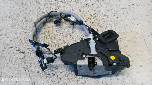 VOLKSWAGEN GOLF «VIII» (2019) LAMIERATI ESTERNI SERRATURA PORTA ANT. DX. USATO Da 2019 A 2024 [[291155]]