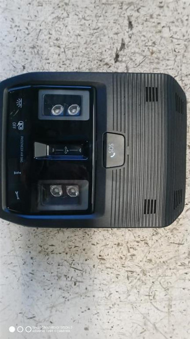 VOLKSWAGEN GOLF «VIII» (2019) ALLESTIMENTI INTERNI LUCE DI CORTESIA ABITACOLO (ANT.) USATO Da 2019 A 2024 [[291184]]